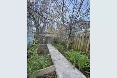 3246 NW Mast Ave, Lincoln City, OR 97367 - Photo 23