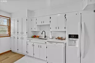 4081 Hawthorne Ave NE, Salem, OR 97301 - Photo 19