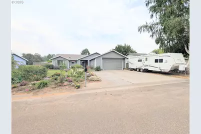 10408 S E St, Island City, OR 97850 - Photo 3