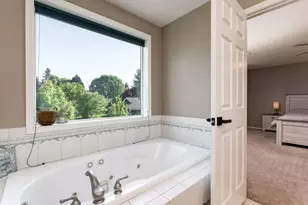 307 NW 104th St, Vancouver, WA 98685 - Photo 25