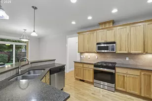 10727 SW Nelson St, Tualatin, OR 97062 - Photo 17