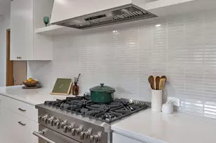 5525 SW Cherry Ave, Beaverton, OR 97005 - Photo 9