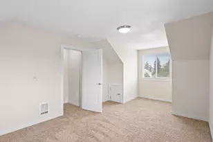 138 NE 109th Ave, Portland, OR 97220 - Photo 31