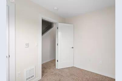 138 NE 109th Ave, Portland, OR 97220 - Photo 25