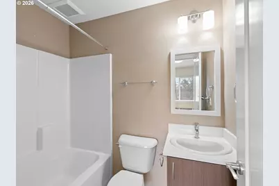 138 NE 109th Ave, Portland, OR 97220 - Photo 21