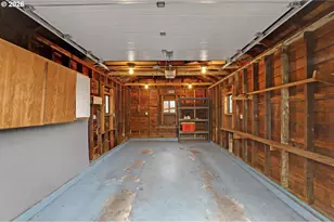 3105 SE 77th Ave, Portland, OR 97206 - Photo 23