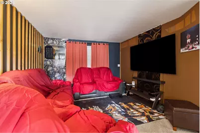 2523 SE 138th Ave, Portland, OR 97236 - Photo 5