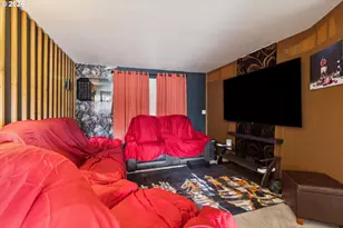 2523 SE 138th Ave, Portland, OR 97236 - Photo 5
