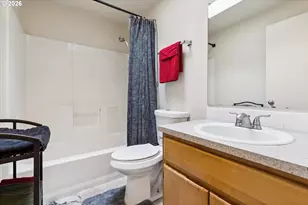 2523 SE 138th Ave, Portland, OR 97236 - Photo 15