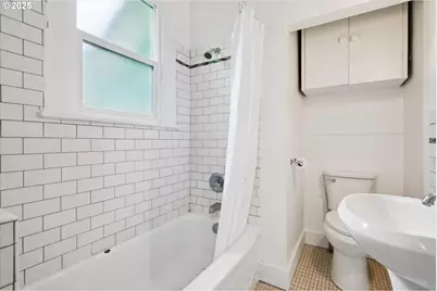 3504 SE Sherman St, Portland, OR 97214 - Photo 15