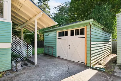 3504 SE Sherman St, Portland, OR 97214 - Photo 39
