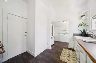 3504 SE Sherman St, Portland, OR 97214 - Photo 9