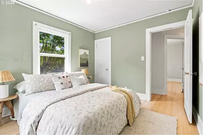2406 SW Troy St, Portland, OR 97219 - Photo 25
