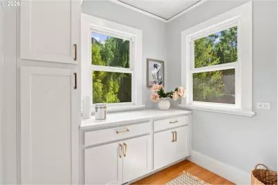 2406 SW Troy St, Portland, OR 97219 - Photo 19