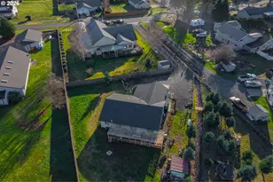 506 E Jones St, Yacolt, WA 98675 - Photo 11