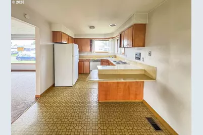 2892 Chester Ave, Salem, OR 97301 - Photo 7