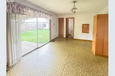 2892 Chester Ave, Salem, OR 97301 - Photo 9