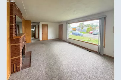 2892 Chester Ave, Salem, OR 97301 - Photo 5
