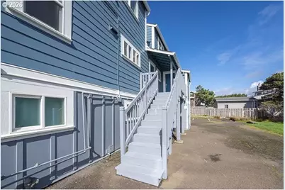 3310 NW Jetty Ave #2, Lincoln City, OR 97367 - Photo 25