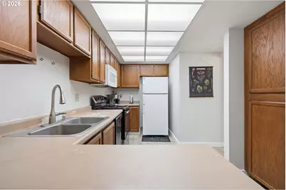1601 NE 113th St #323, Vancouver, WA 98686 - Photo 9