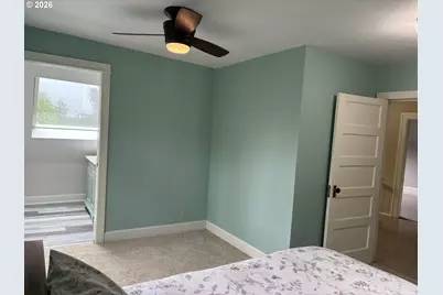 904 SE 70th Ave, Portland, OR 97215 - Photo 17