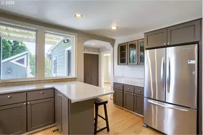 904 SE 70th Ave, Portland, OR 97215 - Photo 7