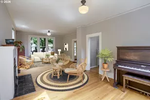 904 SE 70th Ave, Portland, OR 97215 - Photo 9