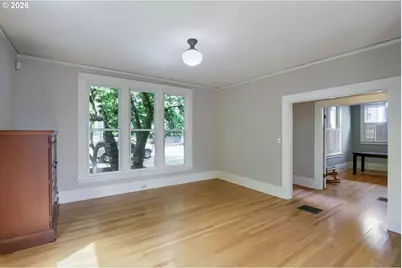 904 SE 70th Ave, Portland, OR 97215 - Photo 11