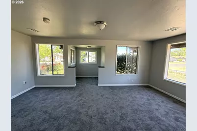 236 De Barr Ave, Medford, OR 97501 - Photo 11