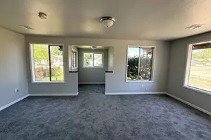 236 De Barr Ave, Medford, OR 97501 - Photo 11