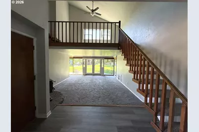 236 De Barr Ave, Medford, OR 97501 - Photo 3