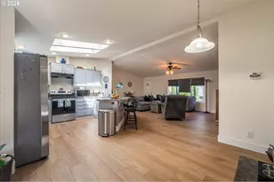 130 S 11th St, Lakeside, OR 97449 - Photo 19