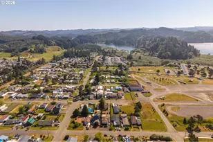 130 S 11th St, Lakeside, OR 97449 - Photo 41