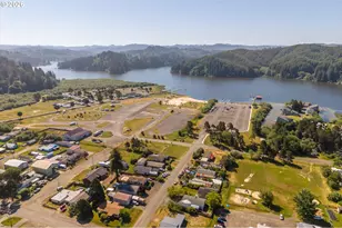 130 S 11th St, Lakeside, OR 97449 - Photo 43
