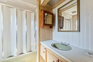 2681 SE River Rd, Hillsboro, OR 97123 - Photo 23