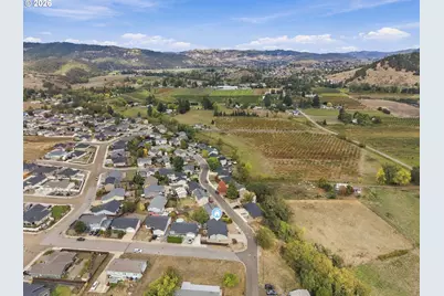 106 SE Lebleu Ln, Winston, OR 97496 - Photo 43