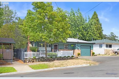 1402 SE Court Ave, Roseburg, OR 97470 - Photo 31