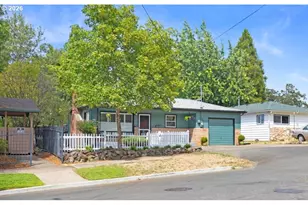 1402 SE Ct Ave, Roseburg, OR 97470 - Photo 31
