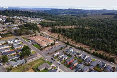 891 Kentucky Ave, Coos Bay, OR 97420 - Photo 31