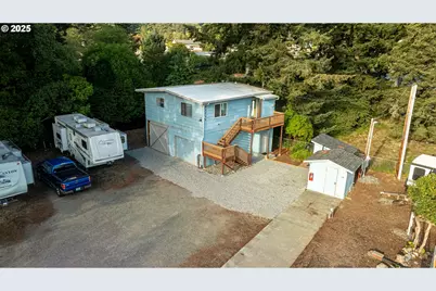 97799 Hanscam Ln, Brookings, OR 97415 - Photo 3