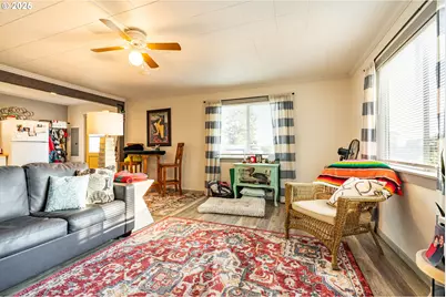 97799 Hanscam Ln, Brookings, OR 97415 - Photo 17