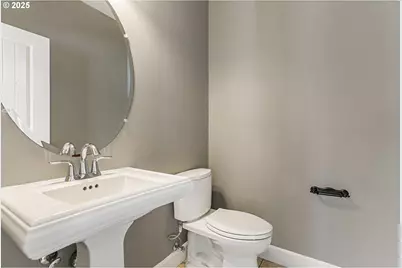 10534 SW 80th Ave, Portland, OR 97223 - Photo 13