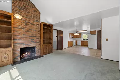 17920 NW Tillamook Dr, Portland, OR 97210 - Photo 23