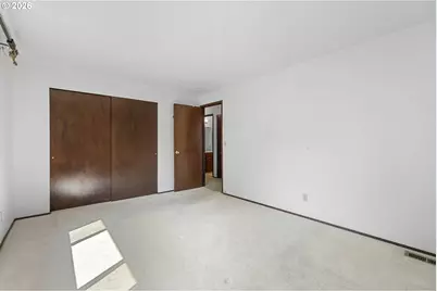 17920 NW Tillamook Dr, Portland, OR 97210 - Photo 31