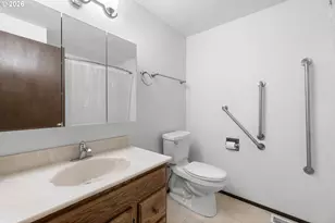 17920 NW Tillamook Dr, Portland, OR 97210 - Photo 27