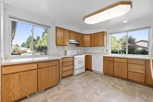 17920 NW Tillamook Dr, Portland, OR 97210 - Photo 11