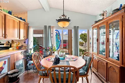 3700 Babcock Ln, Eugene, OR 97401 - Photo 13