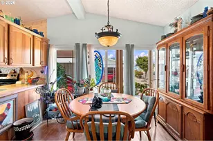 3700 Babcock Ln, Eugene, OR 97401 - Photo 13