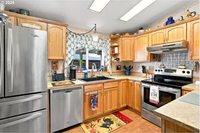 3700 Babcock Ln, Eugene, OR 97401 - Photo 11