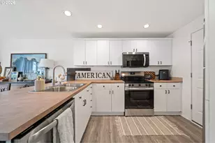 15902 Dreamcatcher Ave, Sandy, OR 97055 - Photo 13